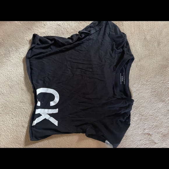 Calvin Klein Tee - Picture 1 of 1